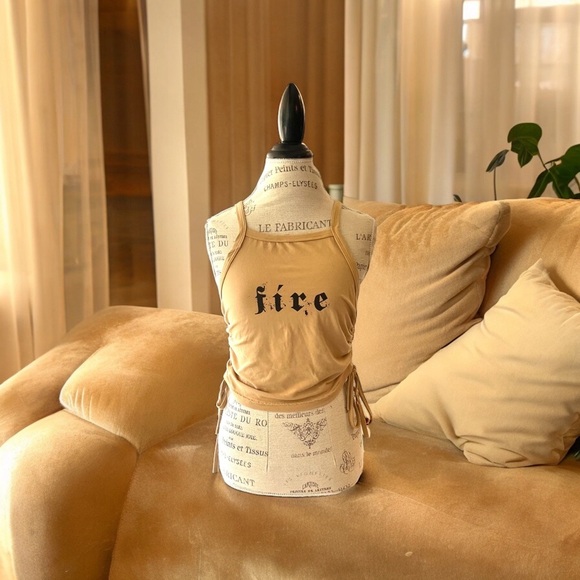 “Fire”🔥 Tank. Scrunch and tie sides. Super cute! Great for summer Boho Size XL - Picture 11 of 16